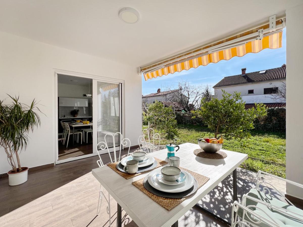 Apartments Teodora Maria Novigrad  Exterior photo